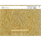 Бисер [38381] прозрачный с жёлтой линией  6/0