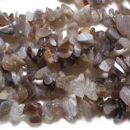Агат бразильский (крошка) 80см Агат бразильский (крошка) 80см